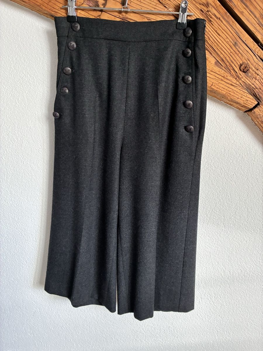 Max Mara Pantaloni: Max Mara Wool Culottes S36 – Usato da Zürich venduto da BobJones