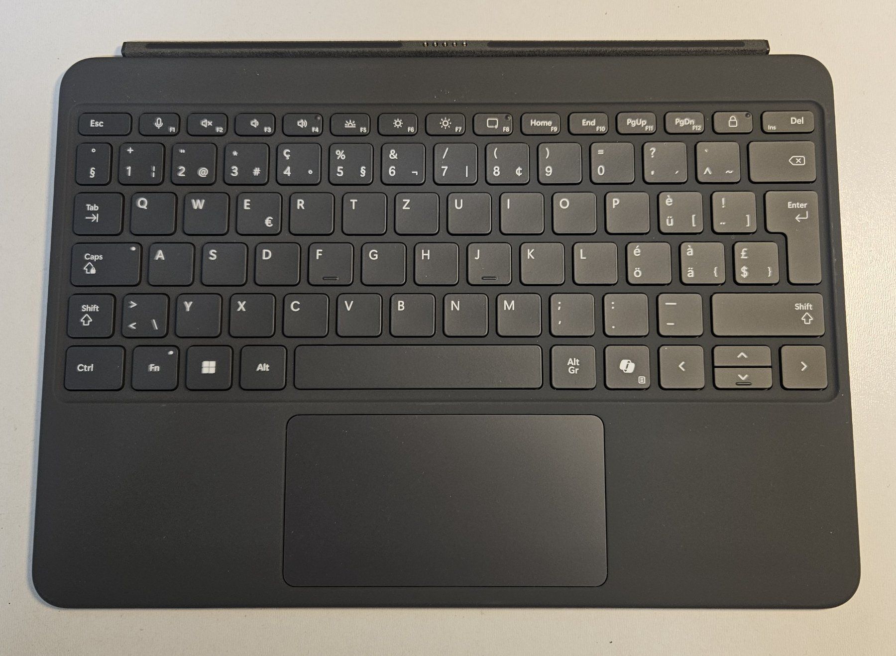 Tablet PC: Microsoft Surface Pro 12" Tablet PC mit CH-Keyboard und Pen – Nuovo e nell'imballaggio originale da Zürich venduto da Sailor21 4