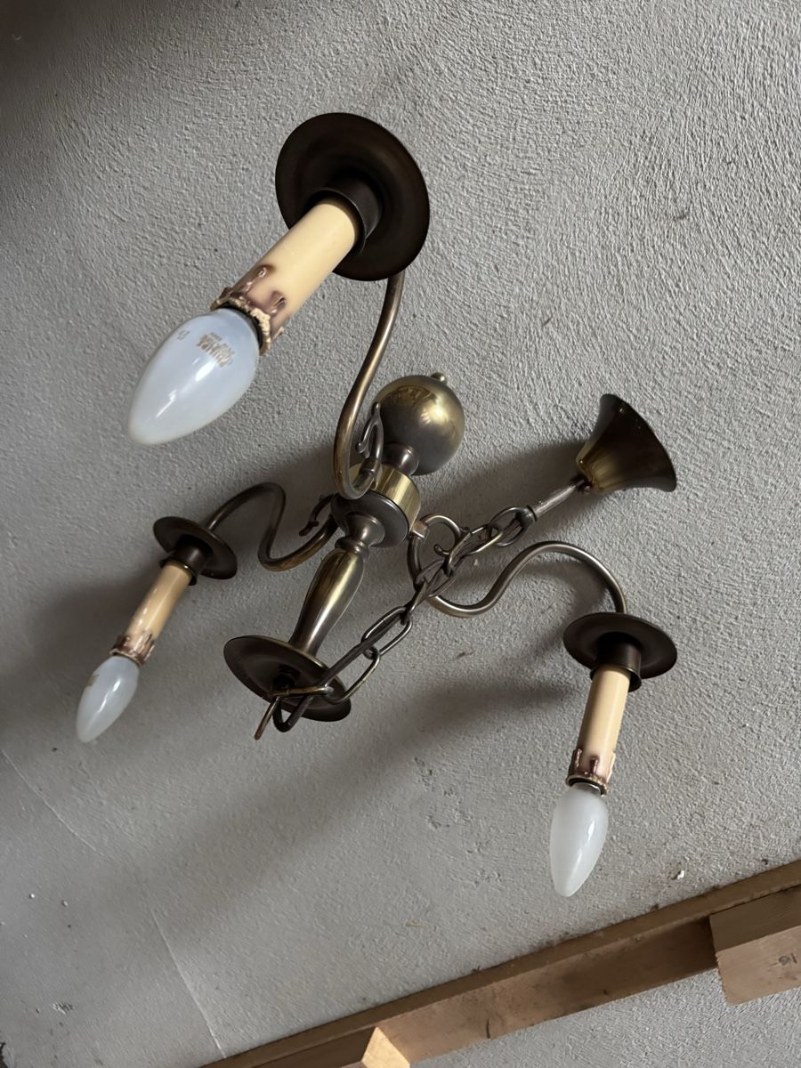 Lampade: Antike Messing-Kronleuchter, verschiedene Grössen – Usato da Rüti ZH venduto da Spreisig 2