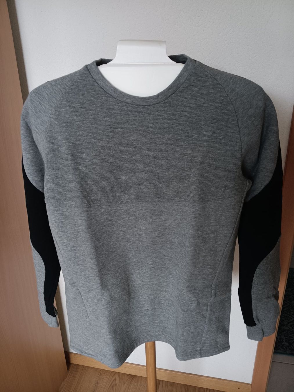 Puma Pulls & Sweat-shirts: Pull Puma – D'occasion à Neuchâtel par den_7x9p
