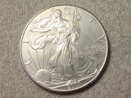 2001 1 OZ UNZE AMERICAN EAGLE SILBER 999 Type 1 USA DOLLAR