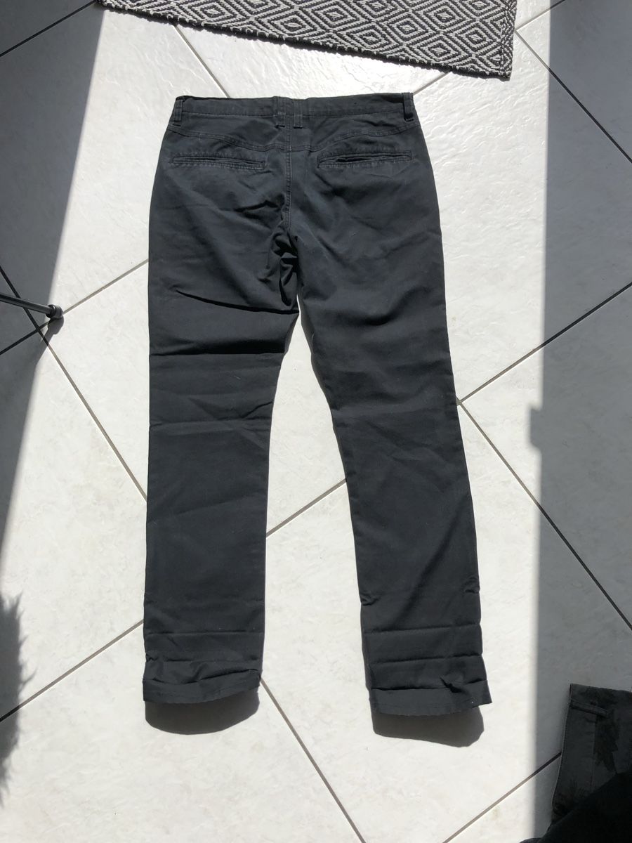 Pantaloni: Pantalon Empyre noir taille 32 – Usato da Colombier NE venduto da thomasarquint 2