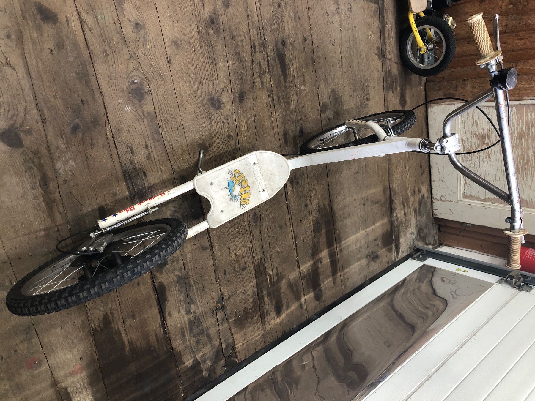 Veicoli per bambini: Trottinette Oldtimer Spring Resilient Bike – Usato da Chénens venduto da splitsuisse 5