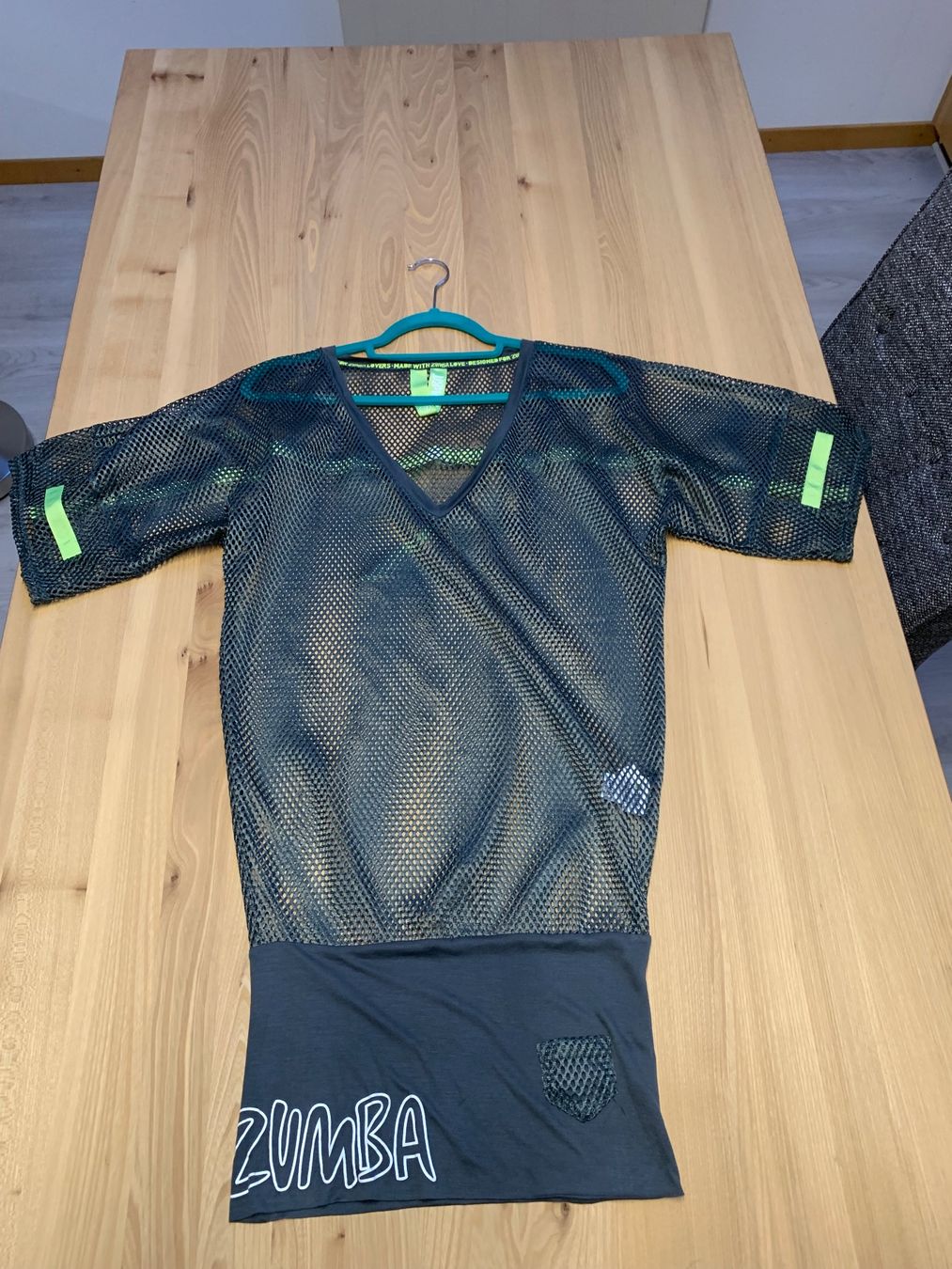 Top: Zumba NetzOberteil Medium – Nuovo (secondo la descrizione) da Steinen venduto da Firehorse66