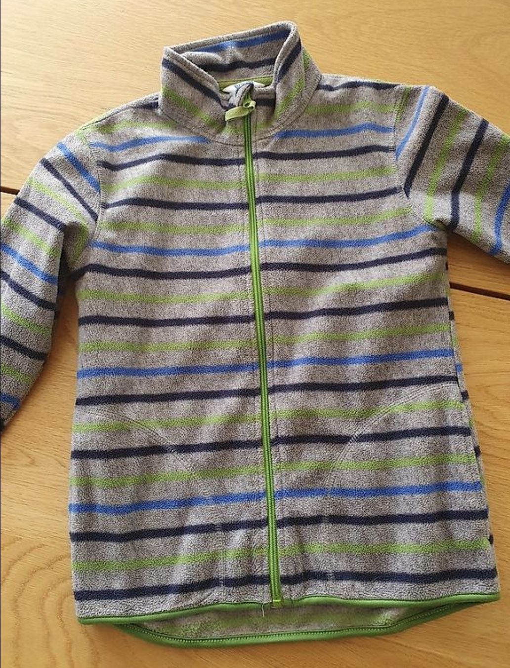 Giacche & Cappotti: Sweatjacke gr. 140 – Nuovo (secondo la descrizione) da St.Gallen venduto da Avena135 3