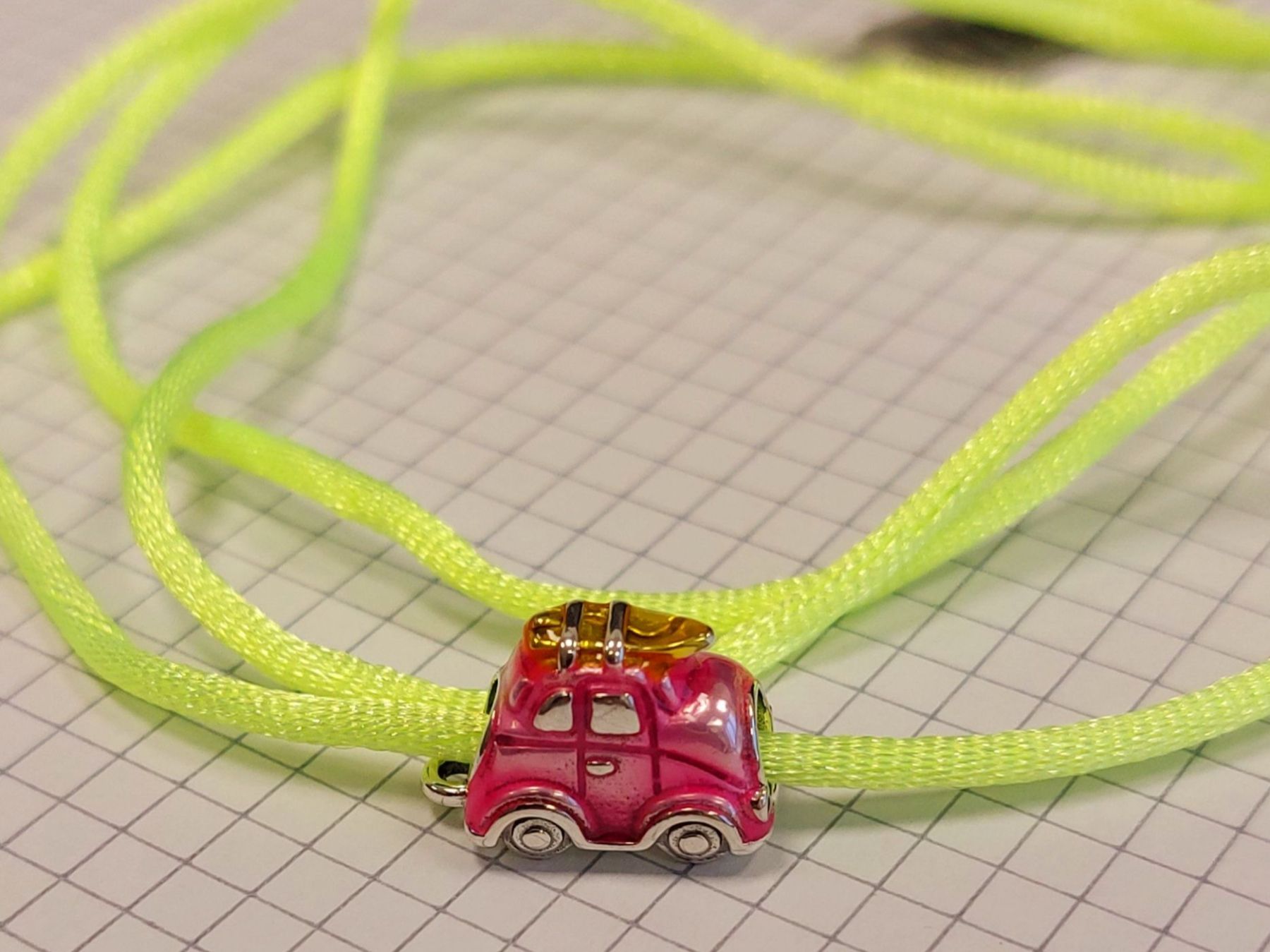 Thomas Sabo Ciondoli: Thomas Sabo Satin Band mit Anhänger – Nuovo (secondo la descrizione) da Madetswil venduto da triforuz 2