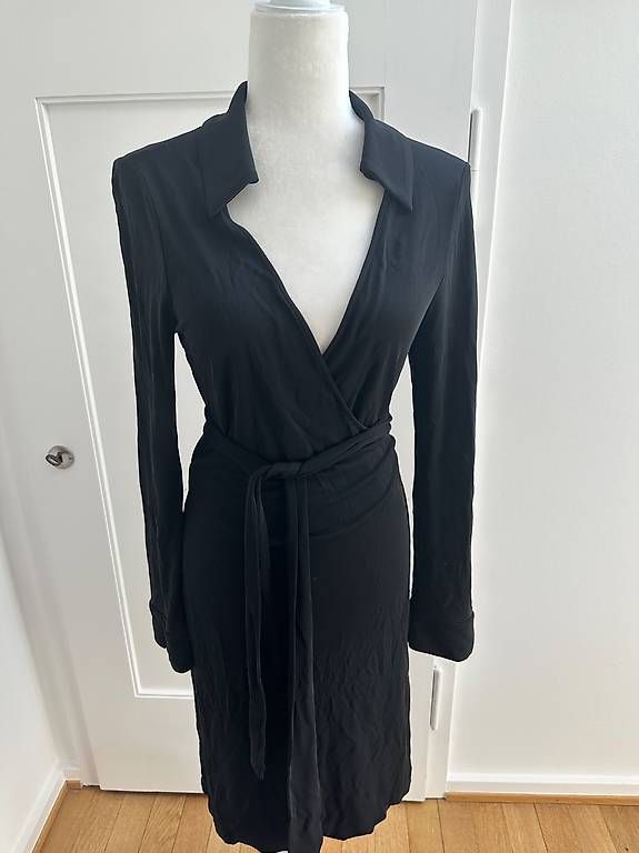 Diane von Furstenberg Vestiti: DVF Wickelkleid - schwarz - US 12 - top – Usato da Basel venduto da Ste_j5qf