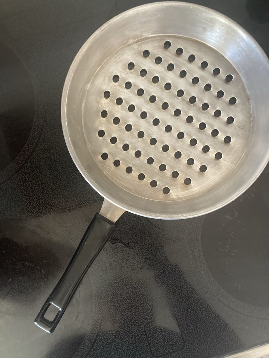 Elettrodomestici da cucina: Spätzlisieb von MEWA – Usato da Frenkendorf venduto da helping5