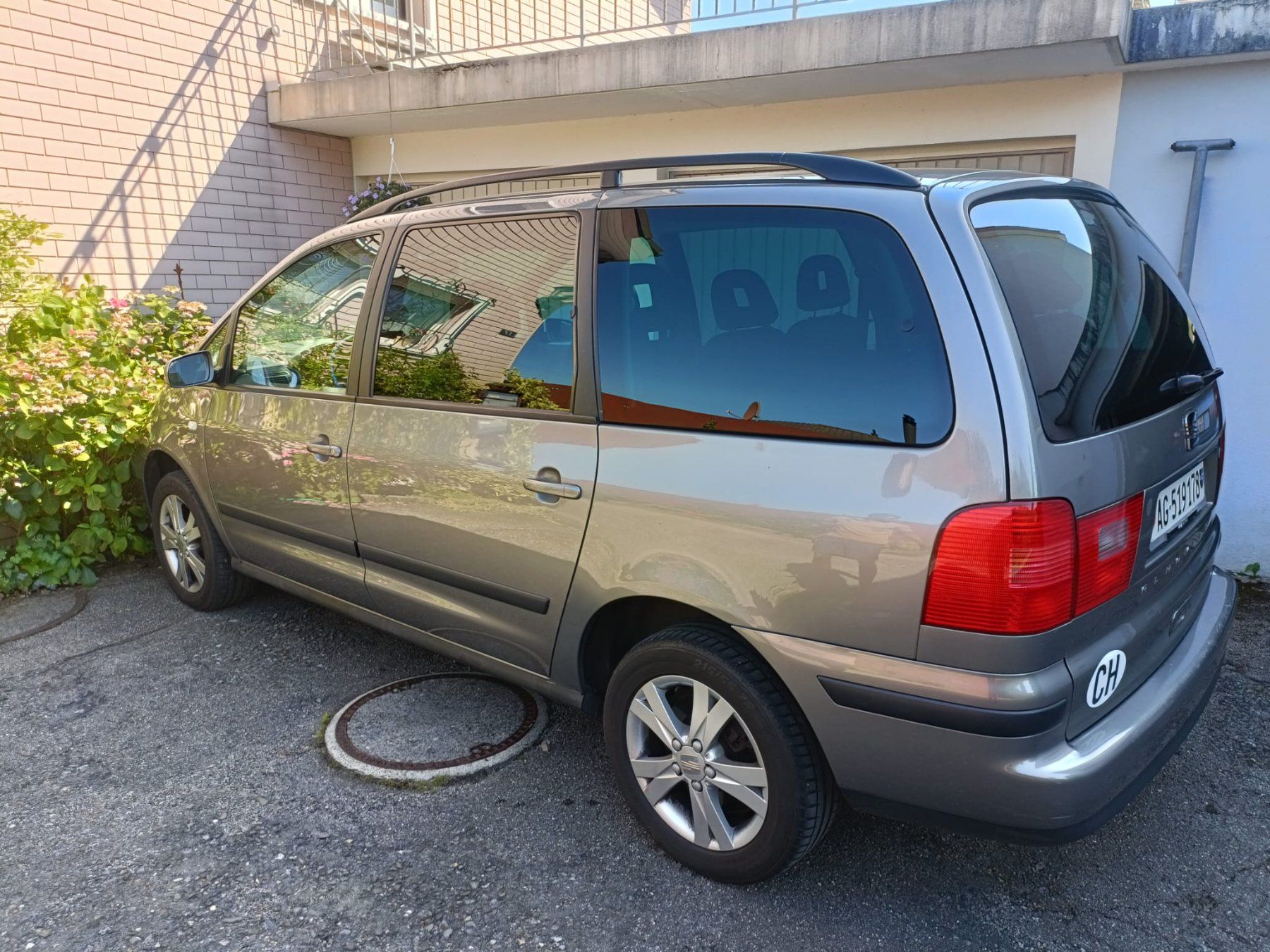 Seat Automobili: Seat Alhambra, 7Plätzer, Automat – Usato da Safenwil venduto da eichhof01 2