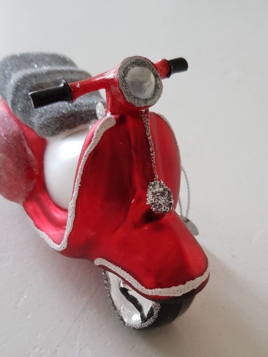 Alle Dekorationen: Spezielle VESPA - Roller Weihnachtskugel – Neu und originalverpackt aus Nottwil von echtMOMO 6