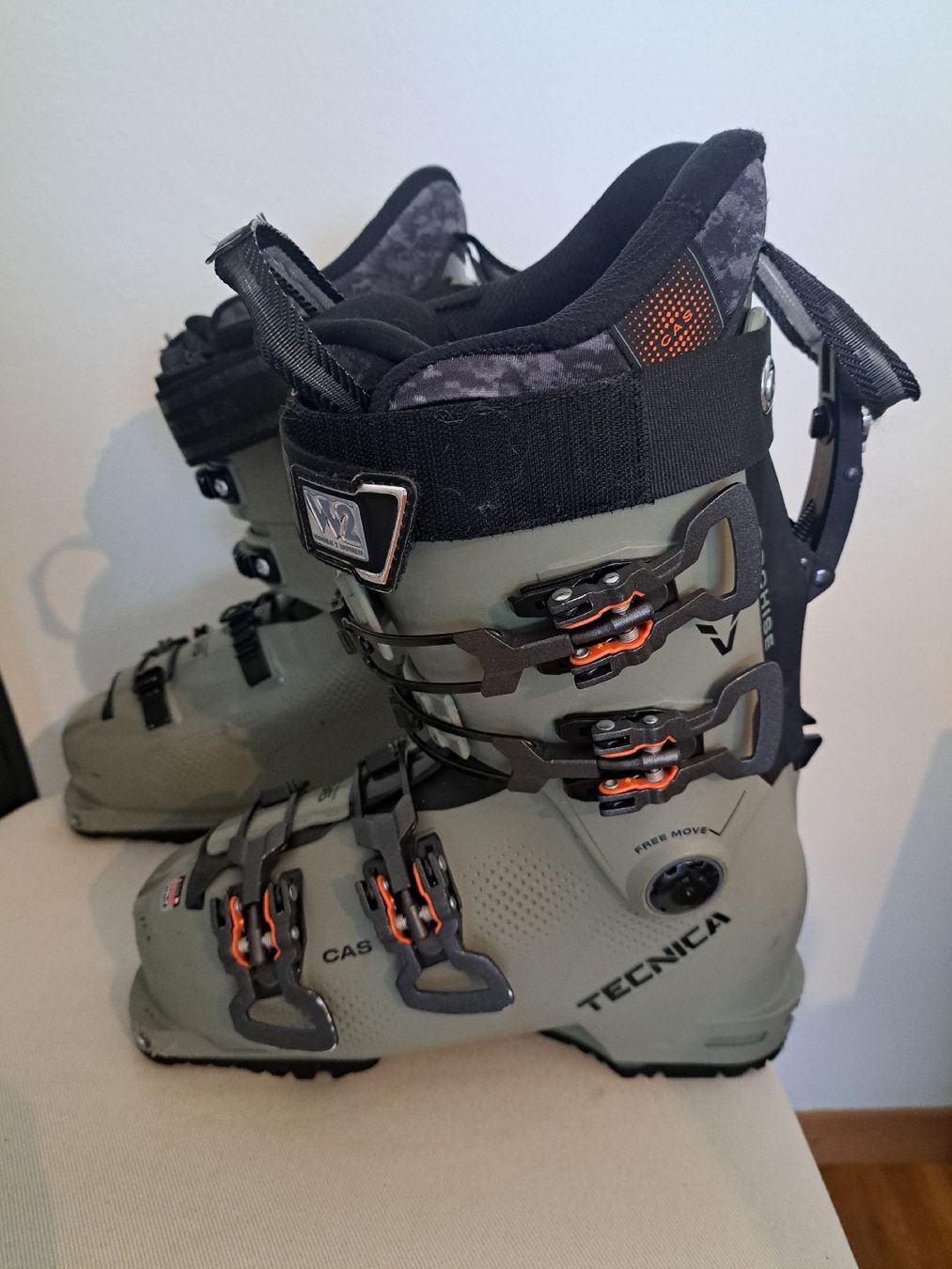 Scarpe da donna: Tecnica skitour Schuhe – Usato da Zürich venduto da calliewe 5