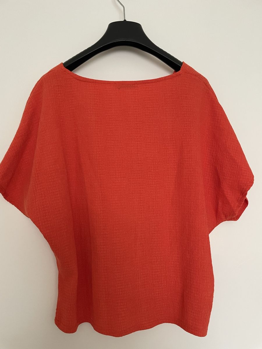 Zara Top: Zara Orange Textured Top – Usato da Zürich venduto da cha_l8t5 1