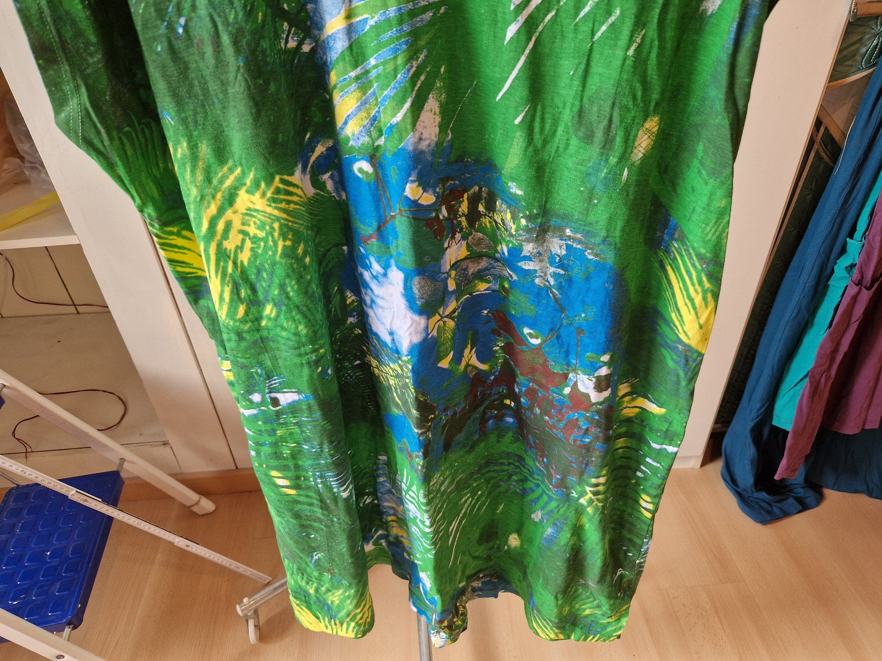 Kleider: Kleid Grün, Blau gemustert – Gebraucht aus Niederbipp von Trude04 4