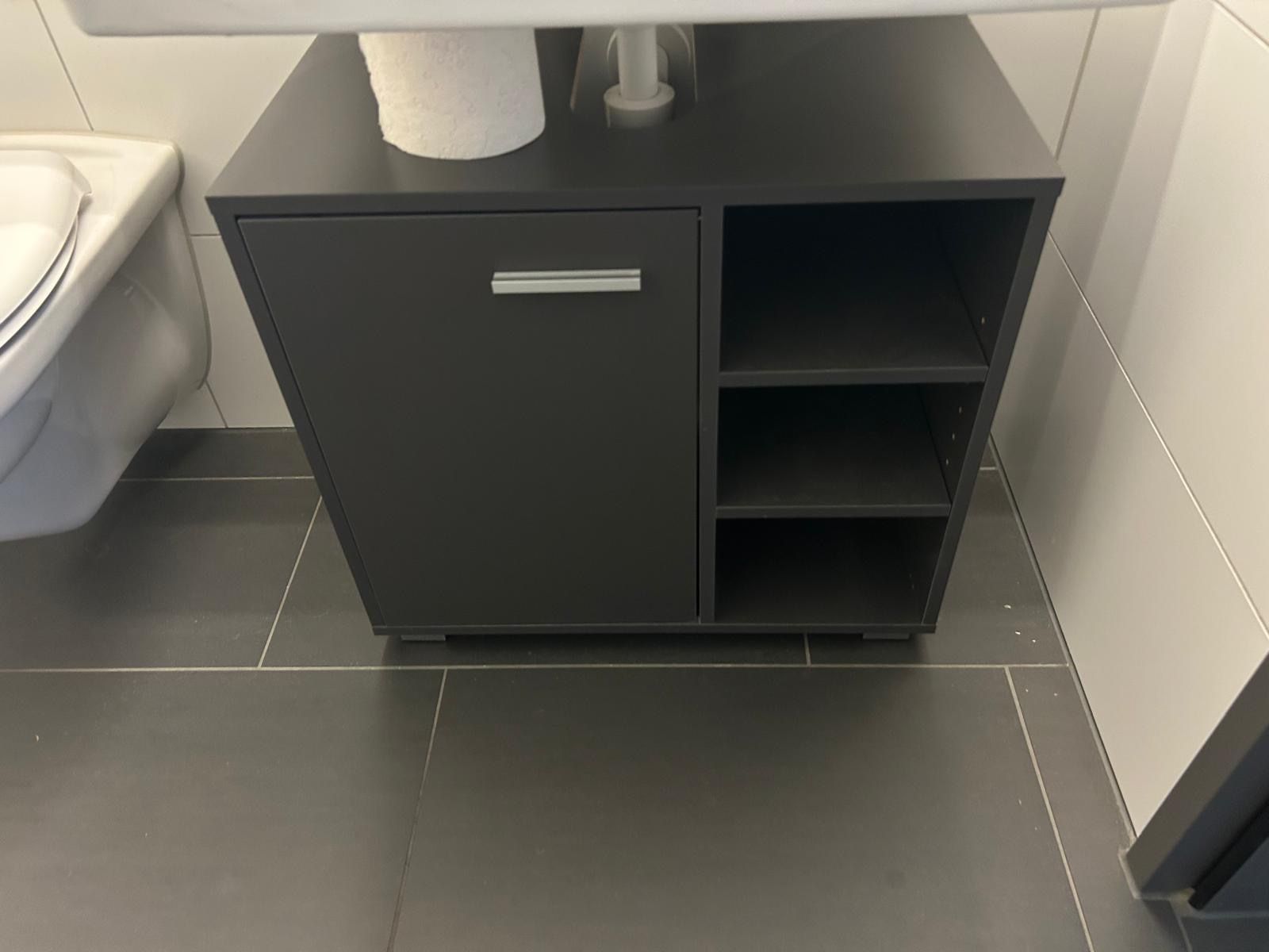 Installations & Meubles: Badezimmerschrank – D'occasion à Holziken par kim_sh67 1
