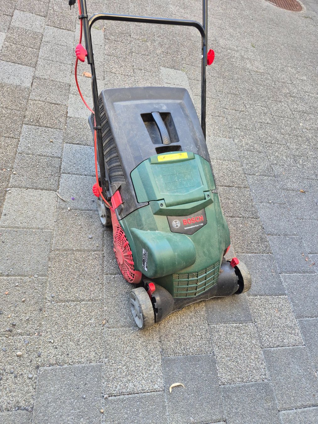 Bosch Attrezzi per la lavorazione del suolo: Bosch Universalverticut 1100 – Usato da Roggwil TG venduto da dangehrn 2