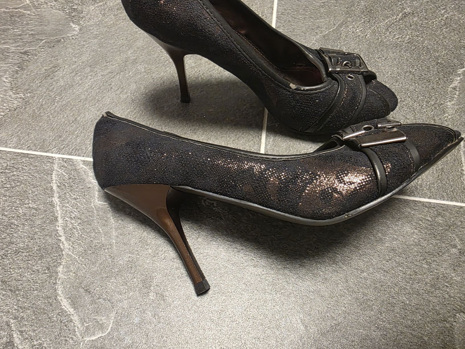 Scarpe da donna: Damen Pumps Grösse 38 elegante Schuhe  – Usato da Toffen venduto da ver_x68f 1