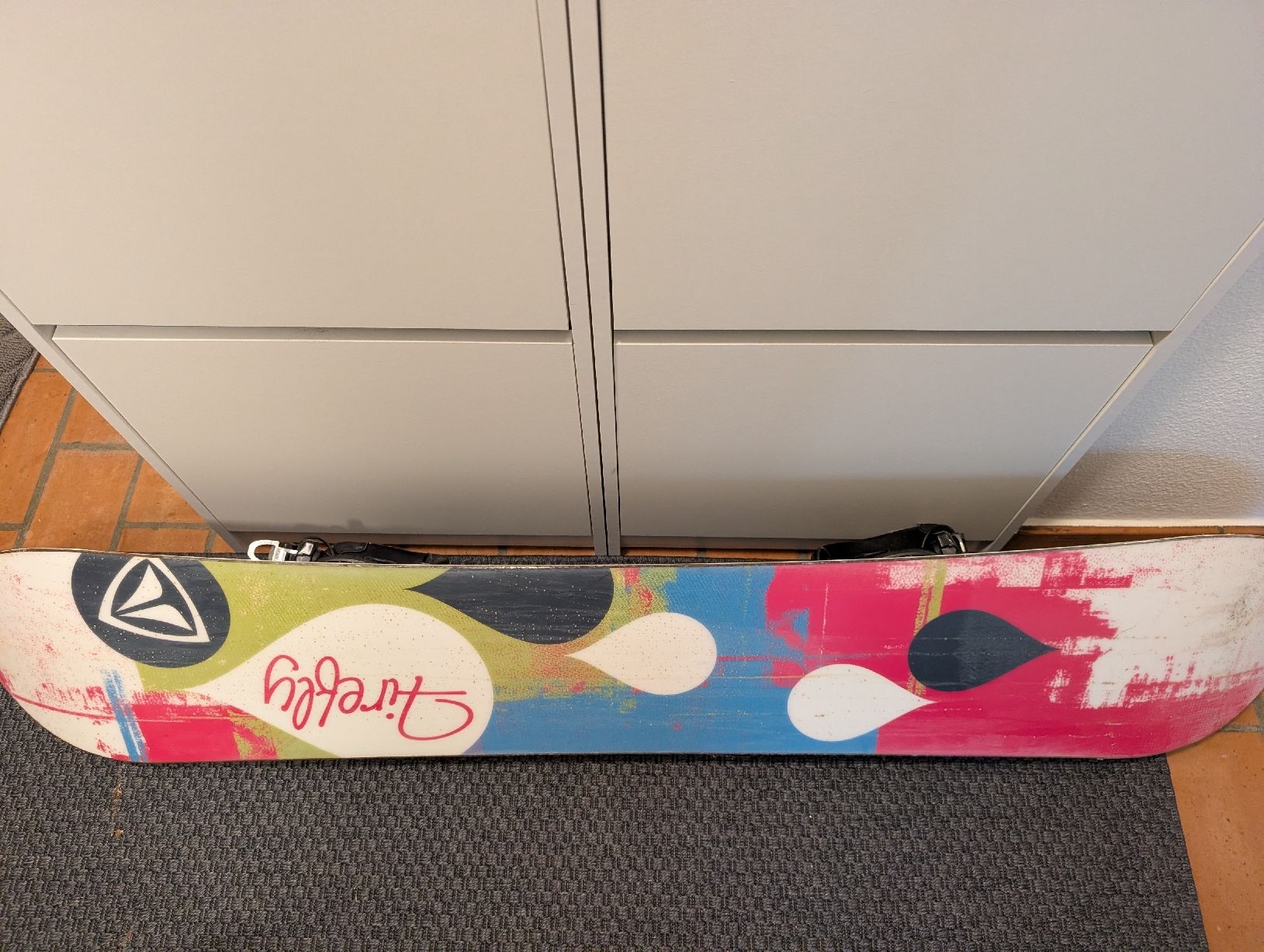 Board: Firefly Snowboard with flow bindings 158cm – Usato da Schlieren venduto da claudiaboker 2