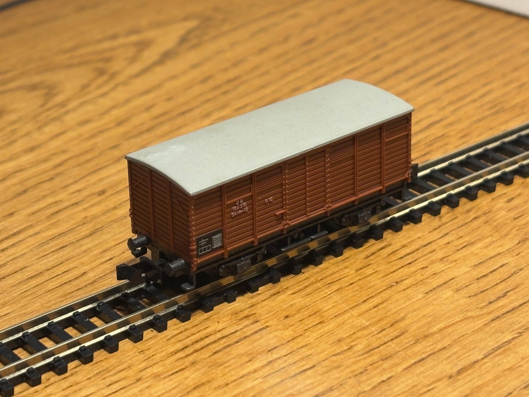 Modellini di ferrovie: e1571: Güterwagen (Spur N) – Usato da Birsfelden venduto da Birs_25 2
