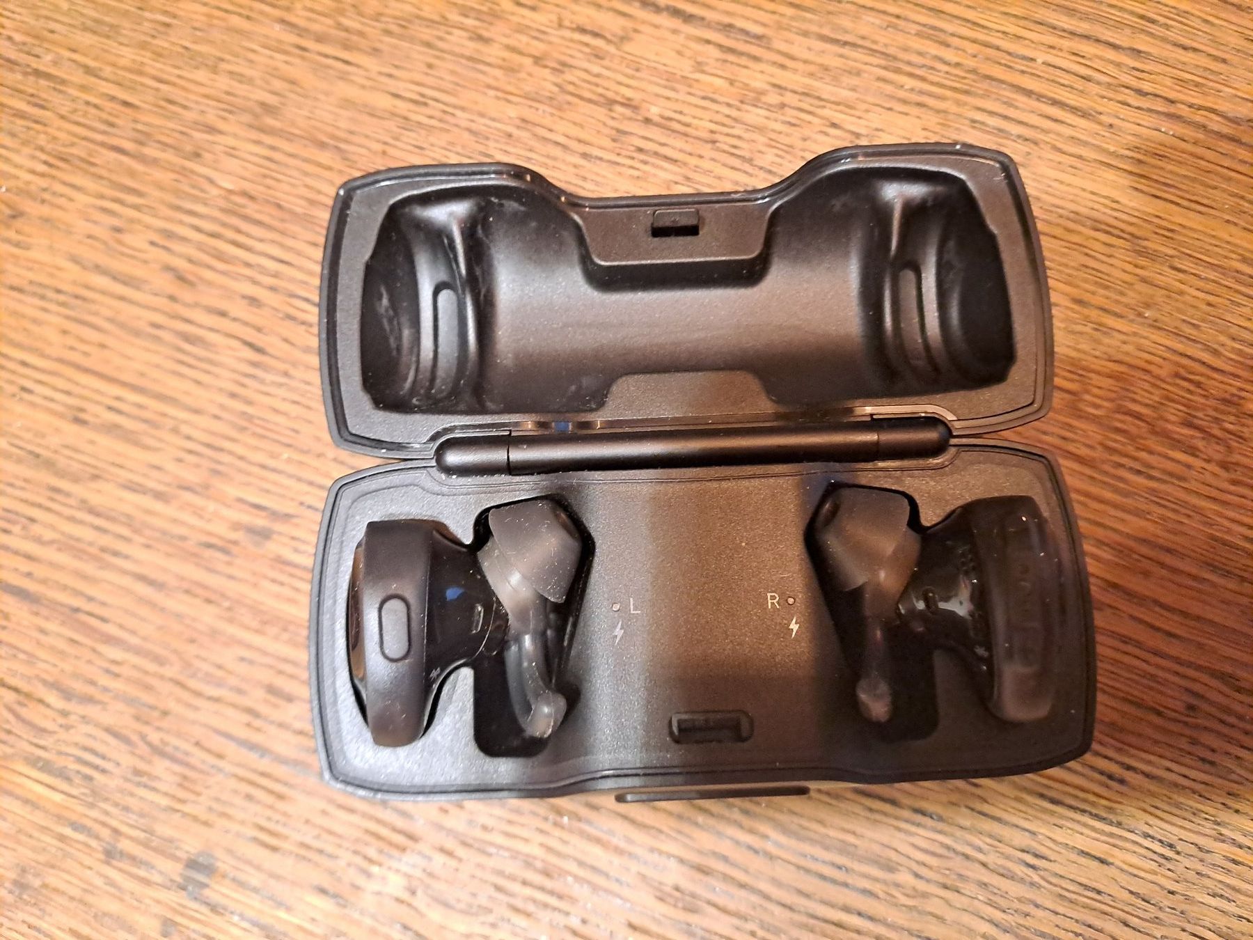 Bose Cuffie: Bose SoundSport Bluetooth Kopfhörer – Usato da Vessy venduto da grandfontaine
