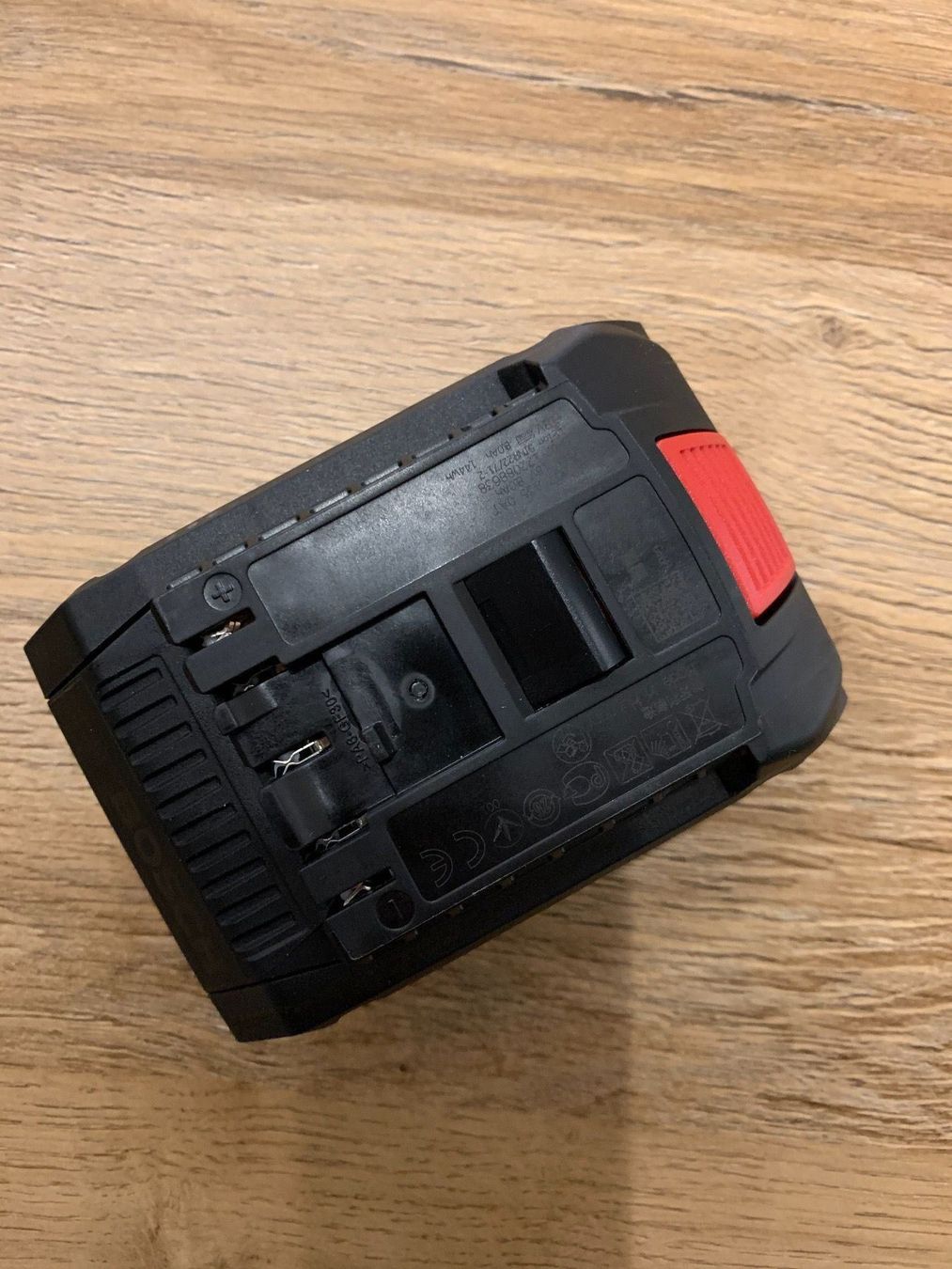 Bosch Caricatori & Batterie: Bosch Akku 18V Pro Core 8Ah – Nuovo e nell'imballaggio originale da Bern venduto da mowi60 3