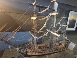 Extraordinaire Maquette du vaisseau "Superbe"