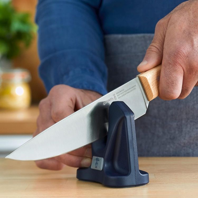 Victorinox Swiss Modern Gemüsemesser Wellenschliff Kunststoffgriff Schwarz