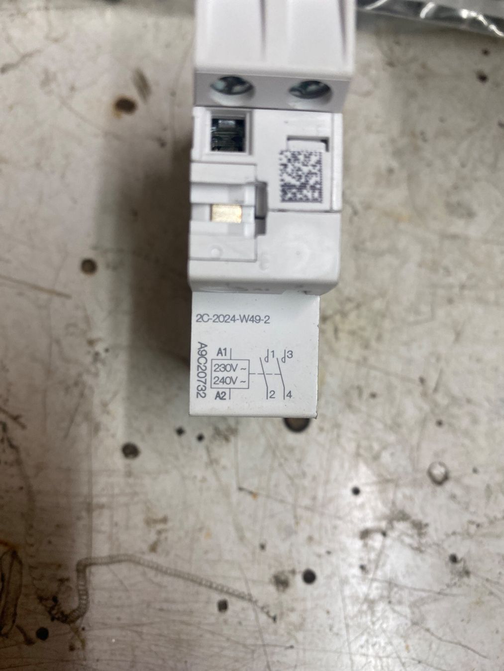 Schneider Elektronikbauteile: Schneider Electric ICT Relais 2S 25A – Gebraucht aus Oberbuchsiten von DjComix 1