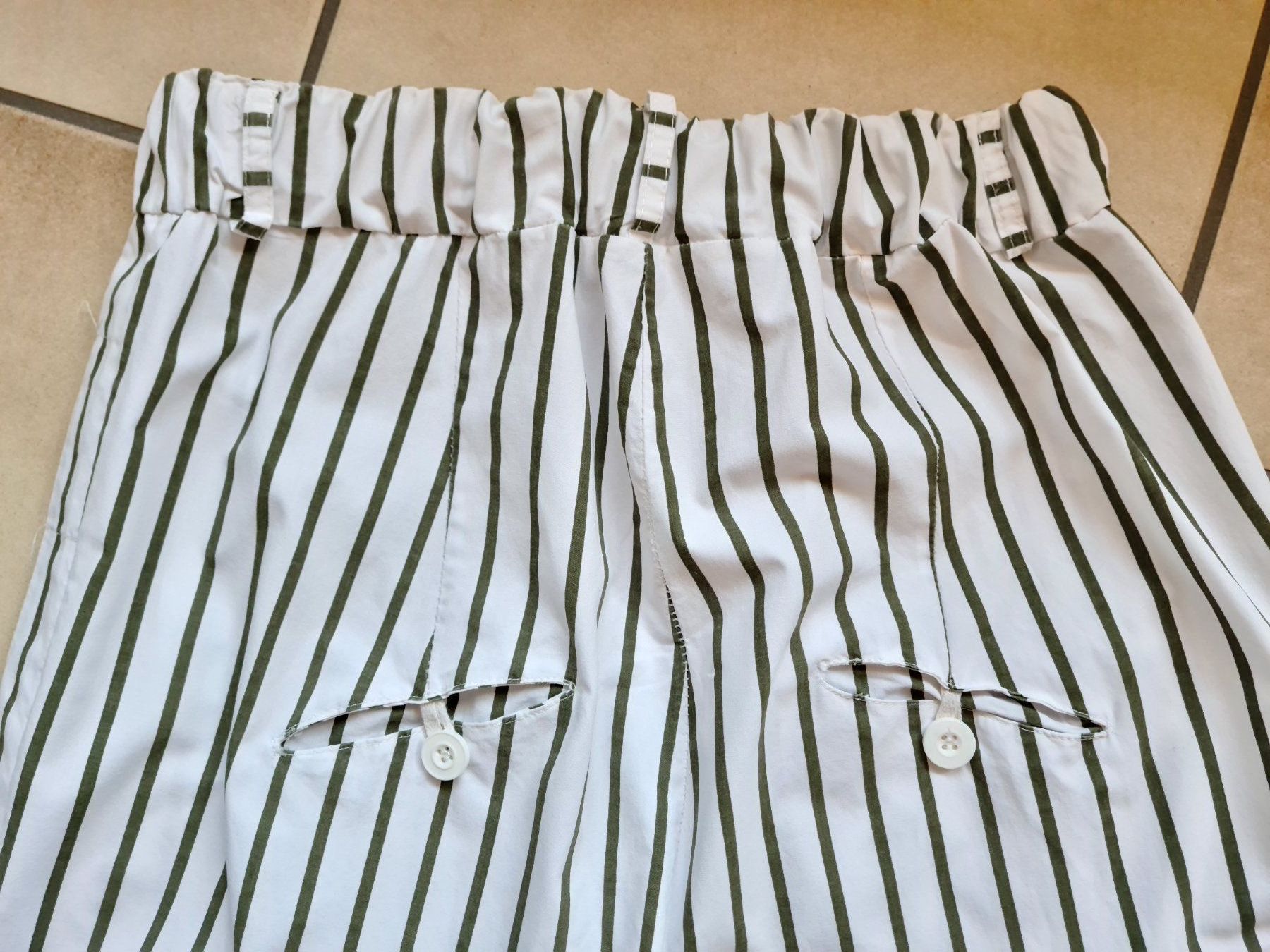 Pantaloni: Pantalon coton rayé blanc/vert taille M – Usato da le landeron venduto da canette 1