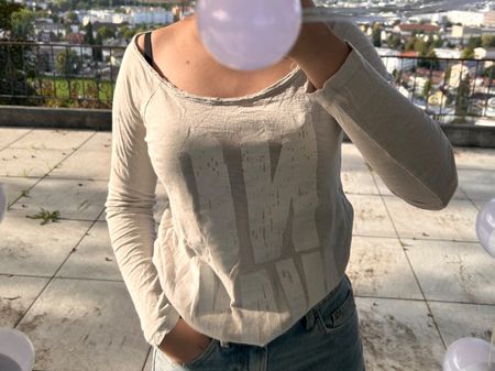 LEICHTER LONGSLEEVE MADE IN ITALY, MIT AUFSCHRIFT