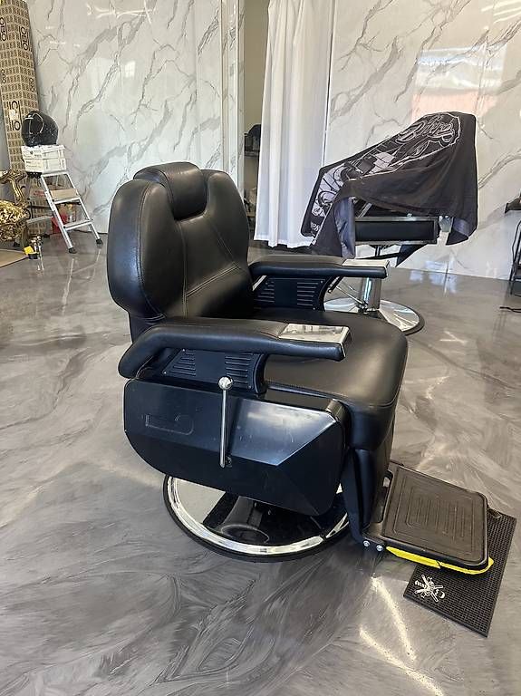 Chaises: 2 x barberstühle  – D'occasion à Horgen par Raman77 3