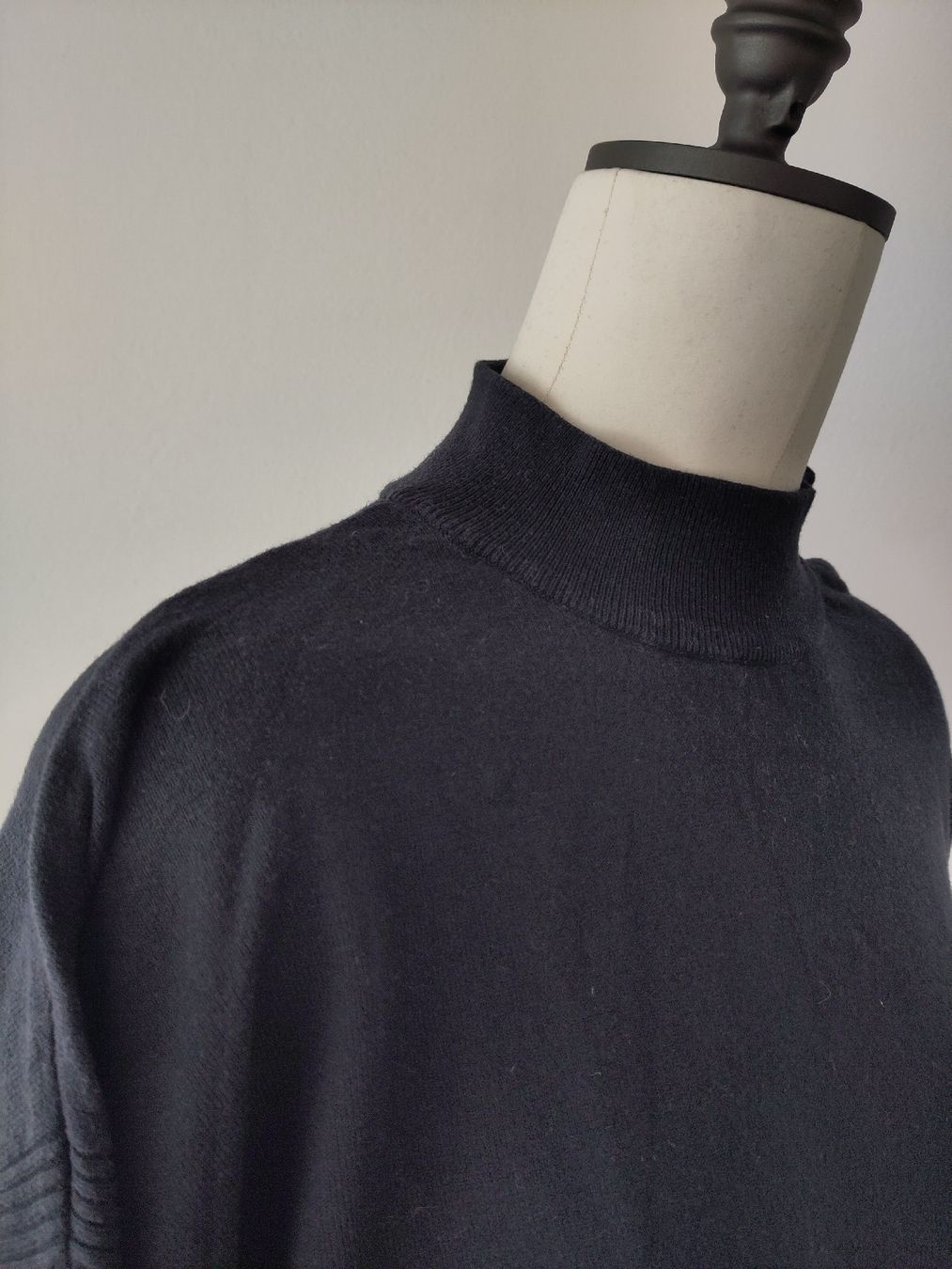 Kleider: Strickkleid mit Rollkragen – Gebraucht aus Pfäffikon ZH von Julia071 1