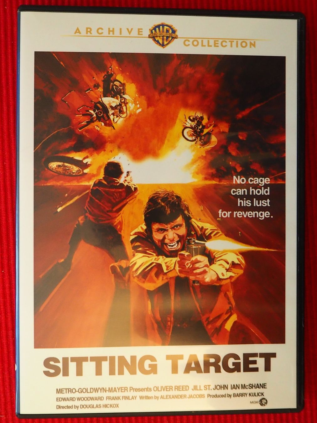Tutti i DVDs: Sitting Target / Oliver Reed / UK-Import – Usato da Chur venduto da dluli