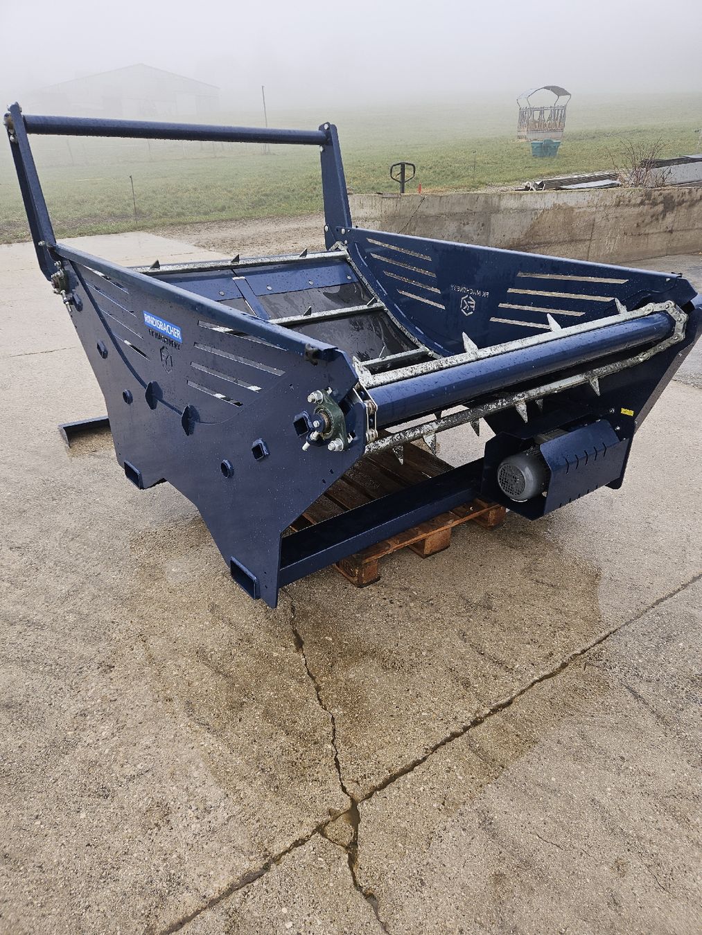 Tutte le macchine: derouleuse a balle ronde électrique – Usato da Berolle venduto da ford8830 3
