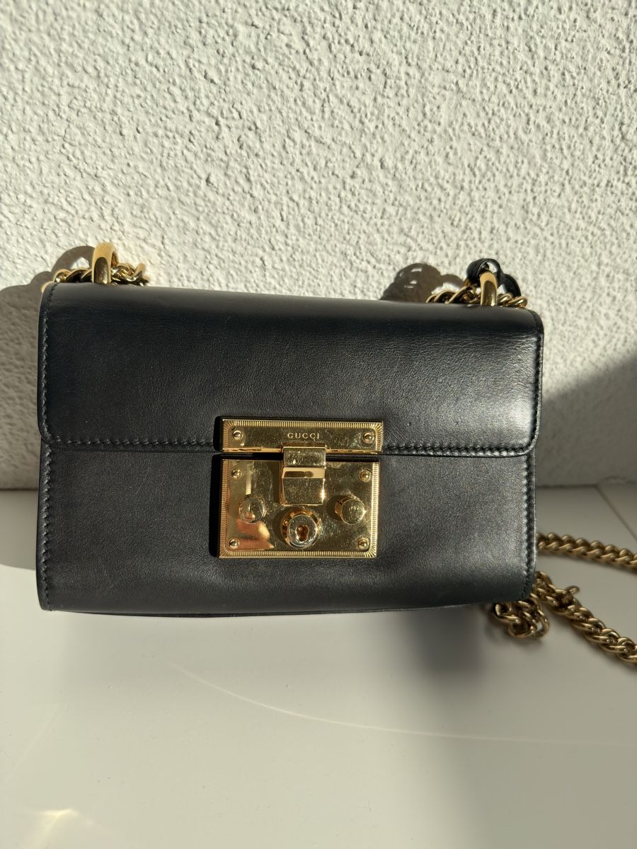 Gucci Taschen für Damen: Gucci Padlock Tasche schwarz Leder  – Gebraucht aus Möhlin von iva_c2fw