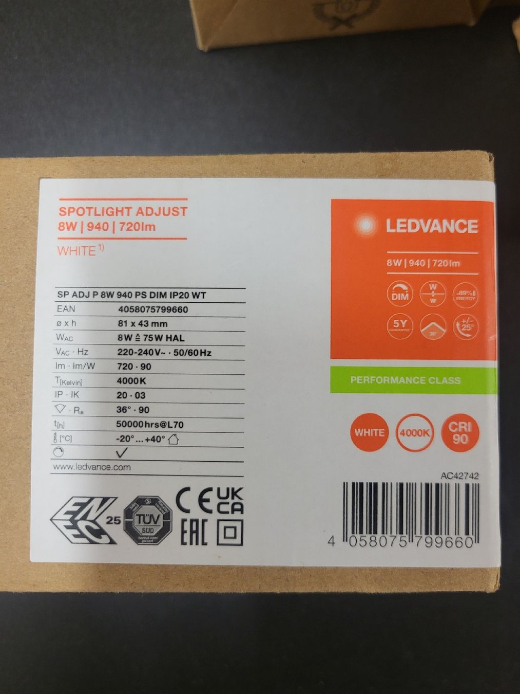 Lampen: 4er Set Eibauspots LEDVANCE 8W, 940, 720lm, Dimmbar – Neu und originalverpackt aus Alpnach Dorf von str_jdw2 2
