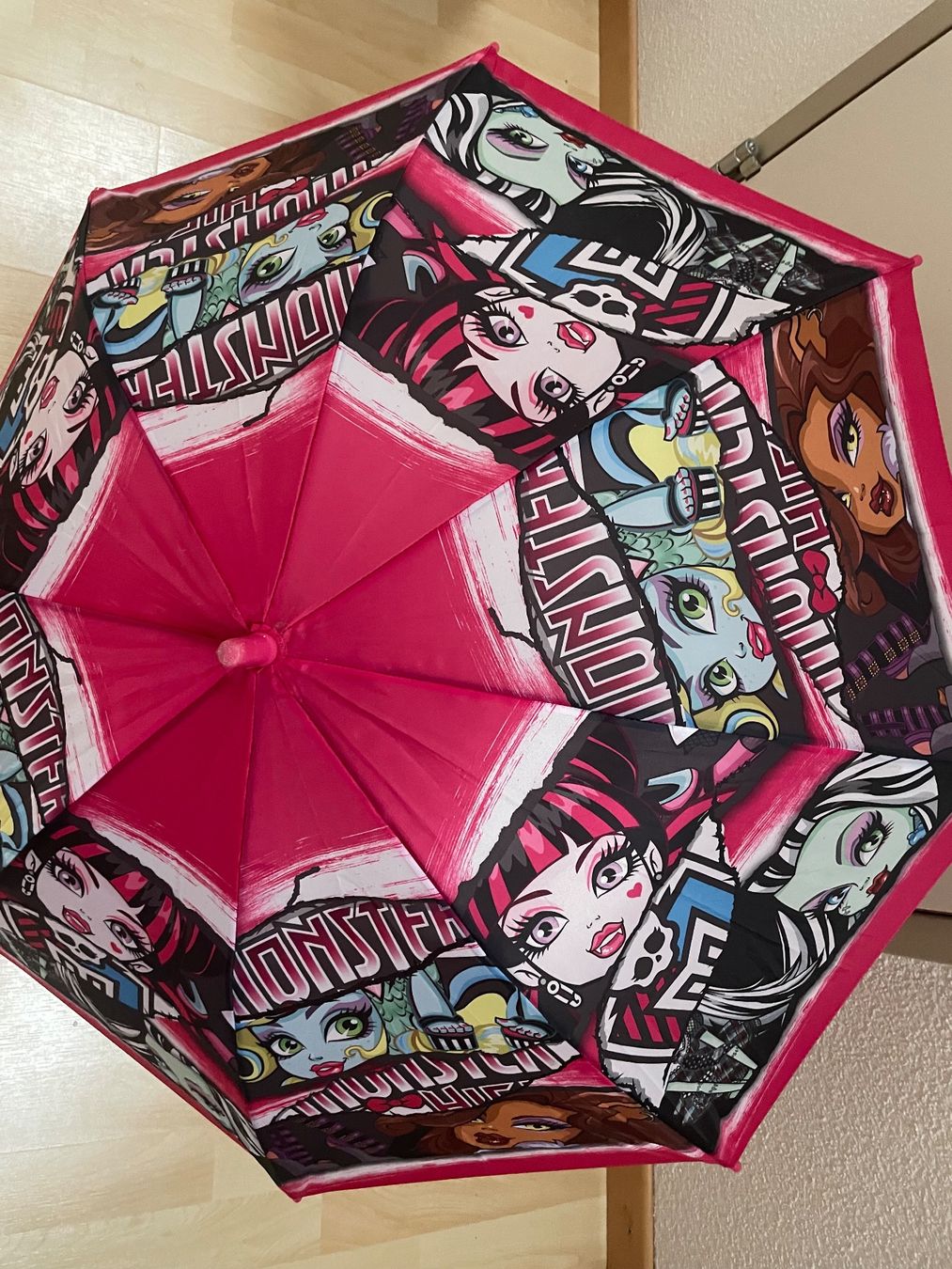 Altro per bambini: Monster high Regenschirm – Usato da Niederlenz venduto da JasminaK01