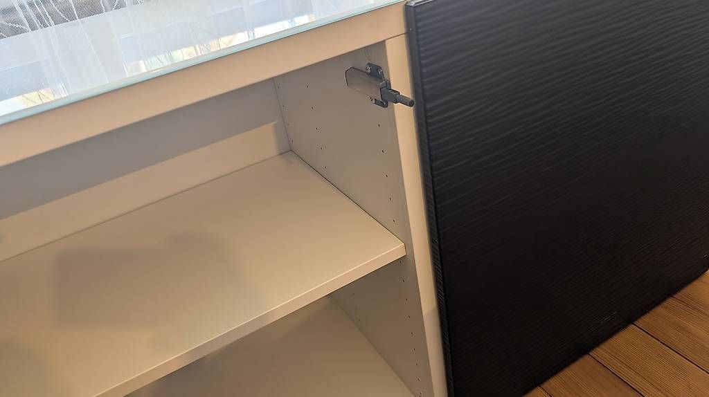 Cassettiere: IKEA Bestå Sideboard 180cm – Usato da Bern venduto da claudiodec 2