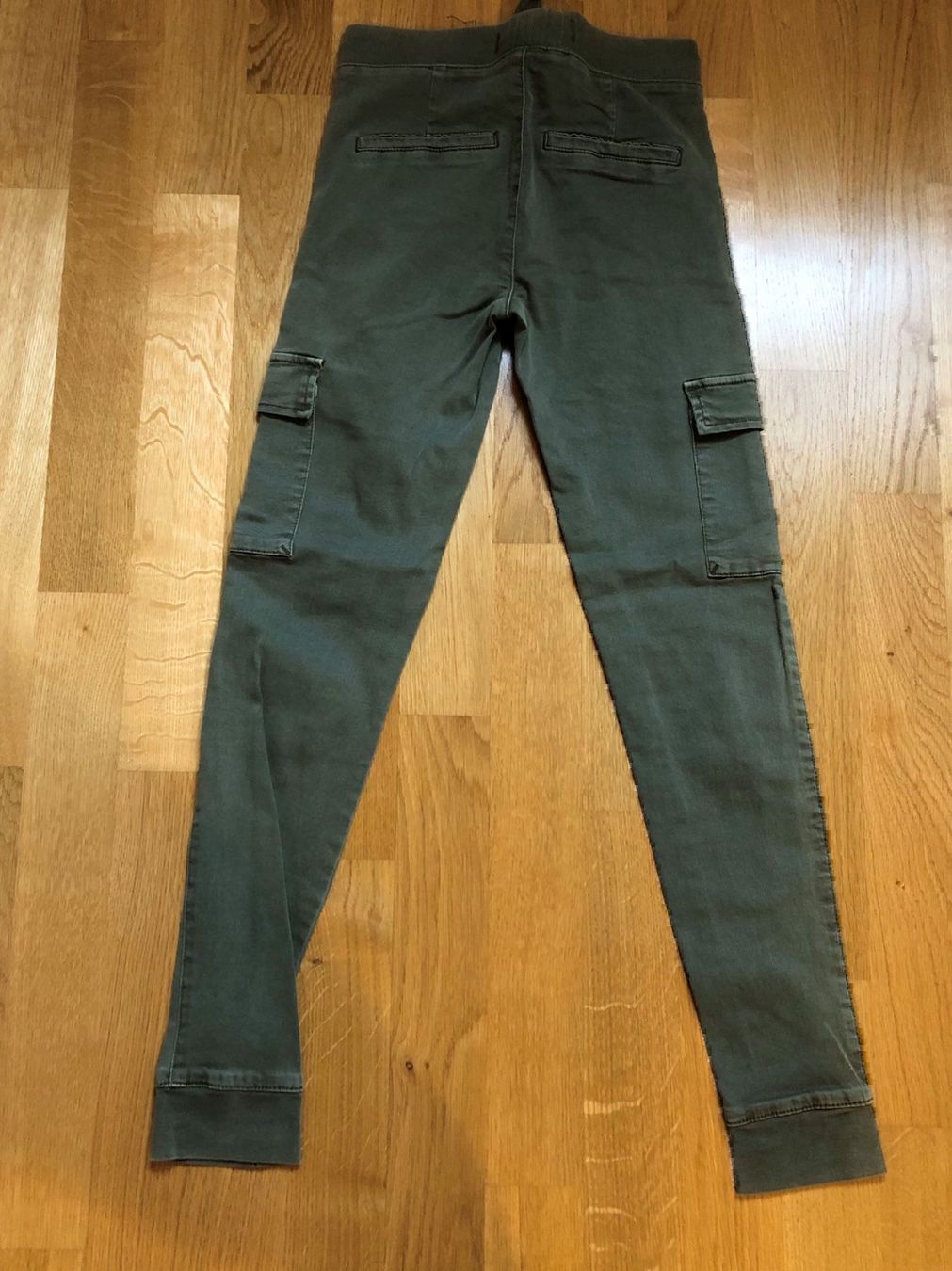Pantaloni: Tally Weijl Stoffhose – Nuovo (secondo la descrizione) da Grenchen venduto da iagiag 1