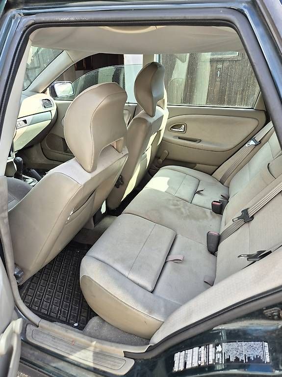Autos: Volvo V40 mit MFK – Gebraucht aus Münchenstein von last-minute- 3