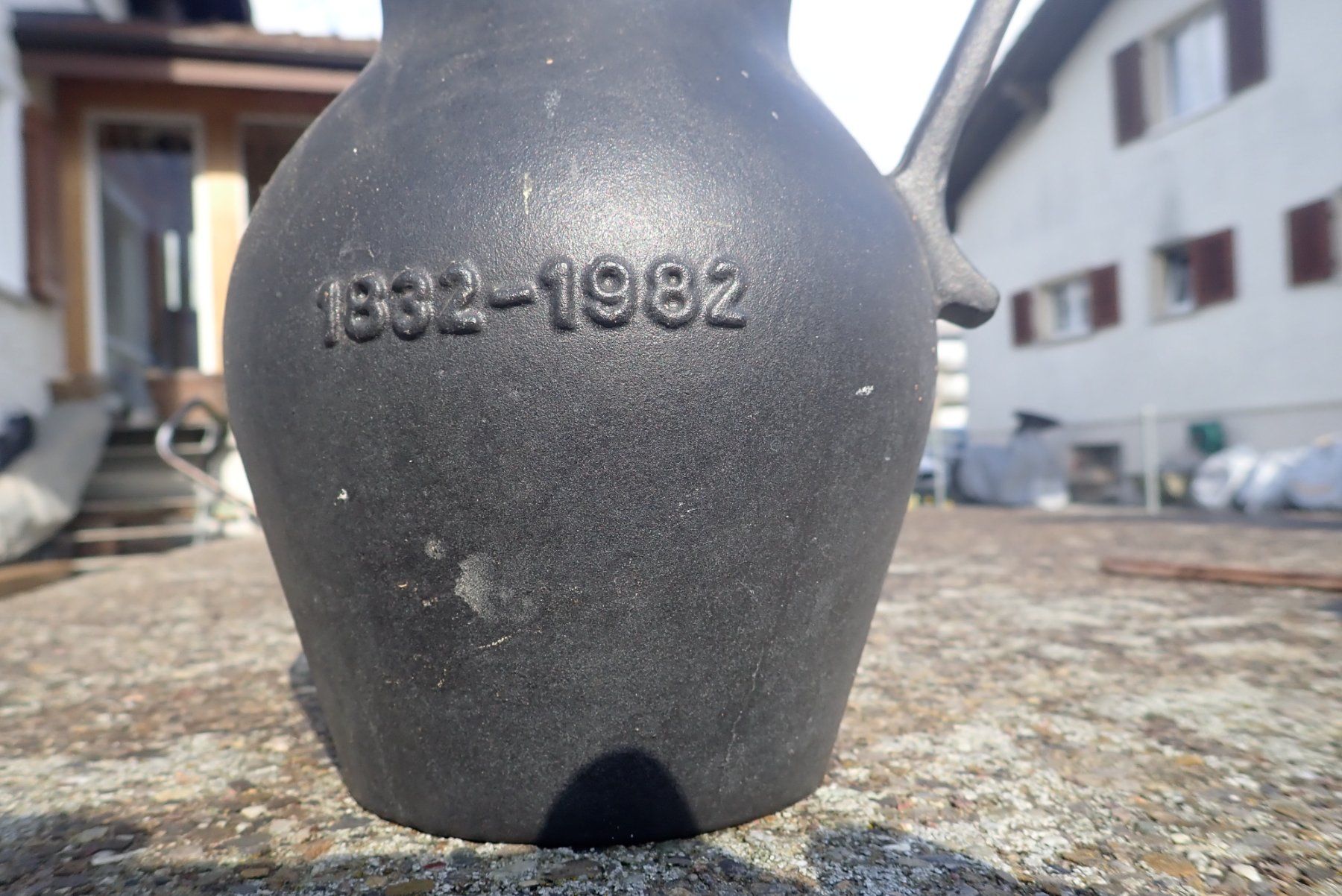 Caraffe: Guss-Eiserne Karaffe – Usato da Buchs AG venduto da dehelmi 2