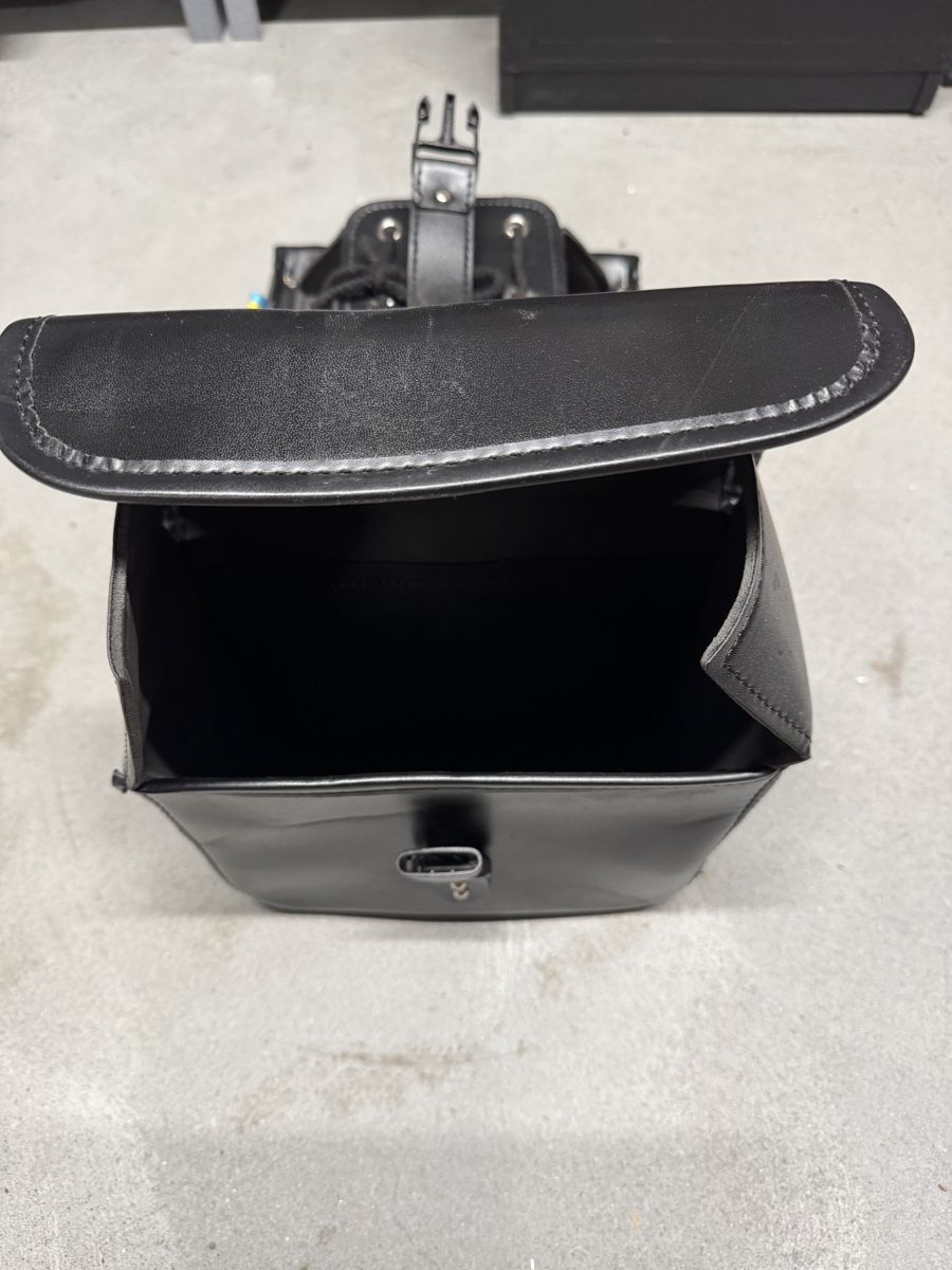 Taschen: Motorrad Satteltaschen – Neu (gemäss Beschreibung) aus Subingen von AKStromer