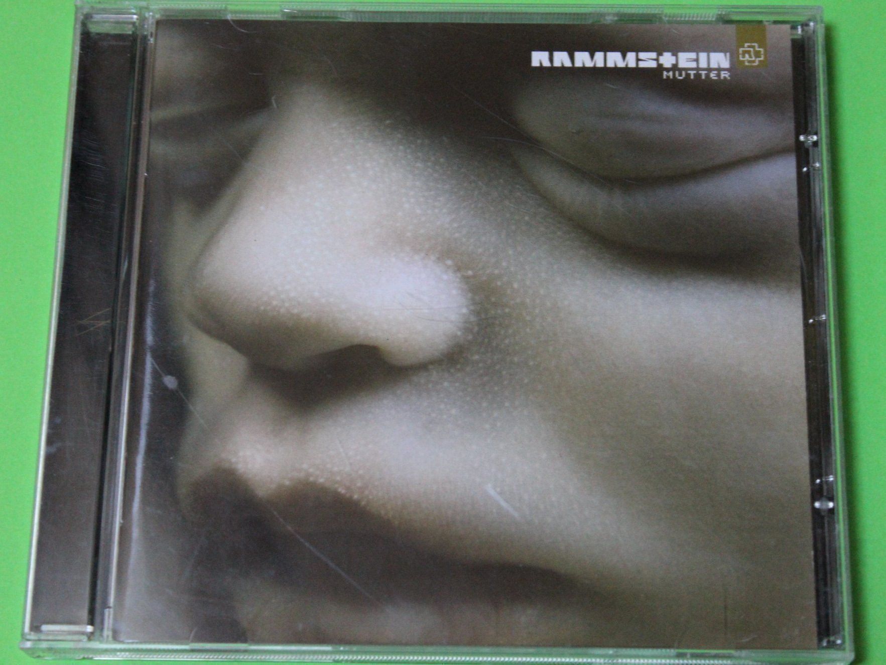 CD: RAMMSTEIN - MUTTER CD 2001 mit "Sonne" und "Links 2 3 4" – Usato da Tübach venduto da JamesStone 1