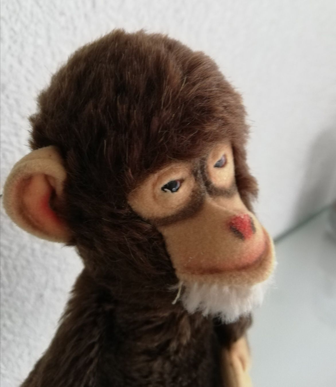 Steiff Giocattoli: Süsser Affe Handpuppe von Steiff mit Knopf – Usato da Sissach venduto da luvama 2