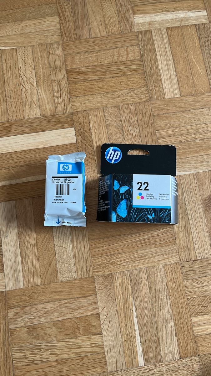 Hewlett Packard Cartucce per stampanti & toner: 2x HP 22 Farbpatrone - Original, ungeöffnet – Nuovo e nell'imballaggio originale da Uster venduto da sherpa_tensing