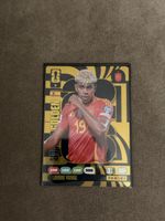 Lamine yamal panini golden baller gold