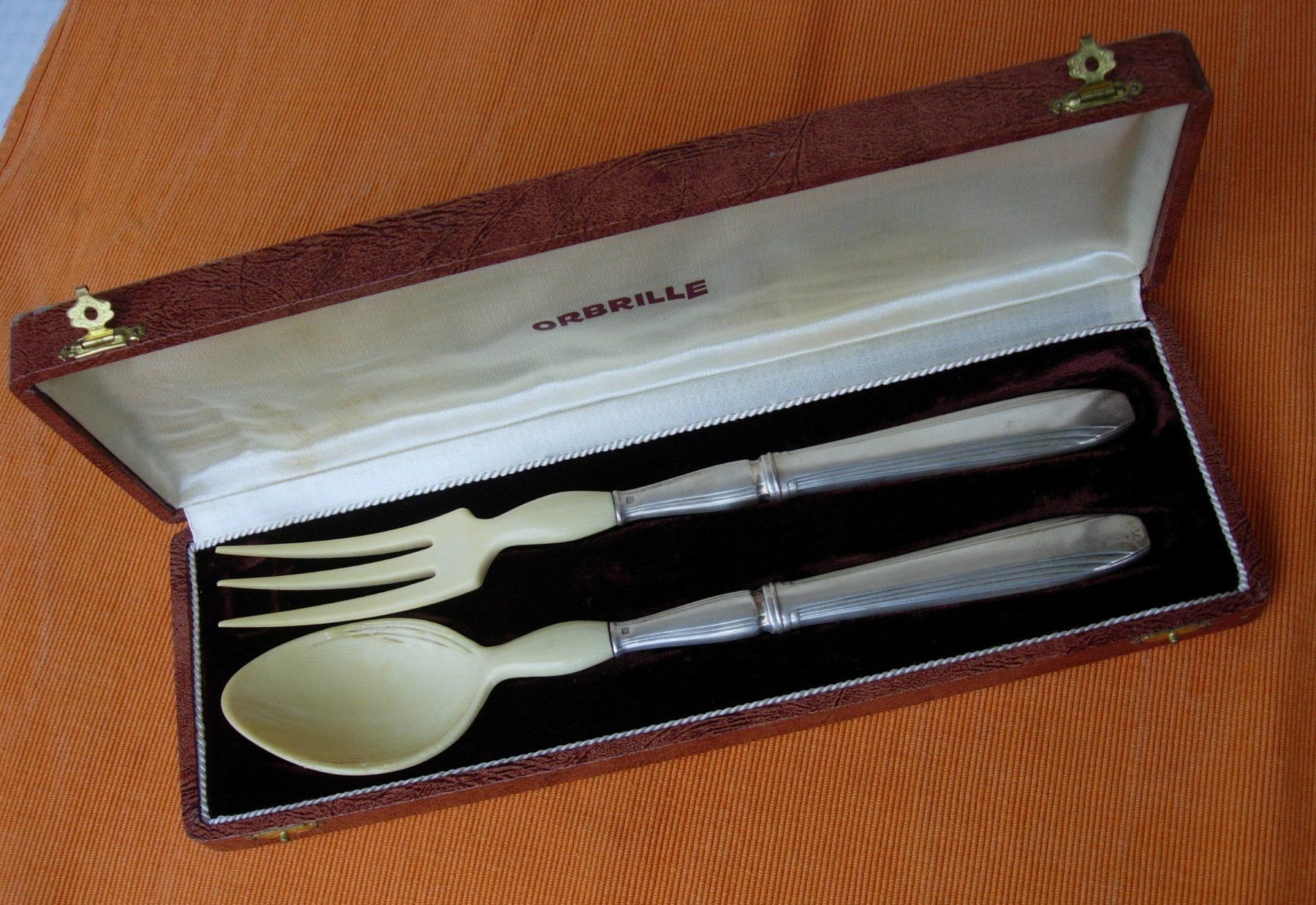 Set di posate: ORBRILLE- SALATBESTECK – Nuovo (secondo la descrizione) da Basel venduto da Grbina64