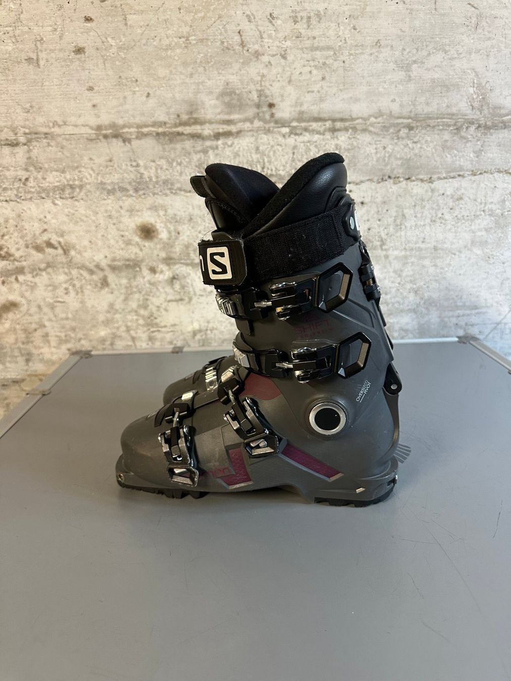 Salomon Chaussures hommes: Salomon Freeride Skischuhe 24 / 38 – D'occasion à Emmenbrücke par karkarkar 2