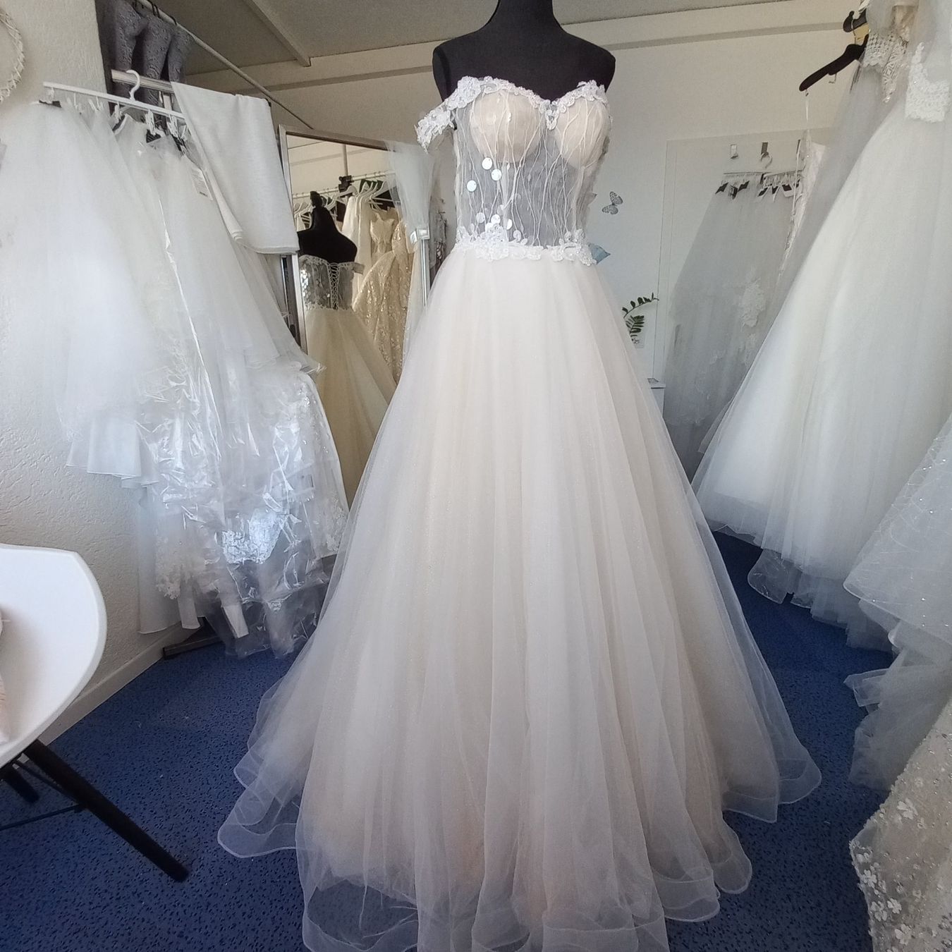 Kleider: Neues Brautkleid – Neu (gemäss Beschreibung) aus Bachenbülach von lot_88j2