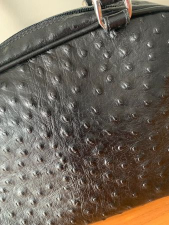 Handtasche schwarz mit Innenreissverschluss