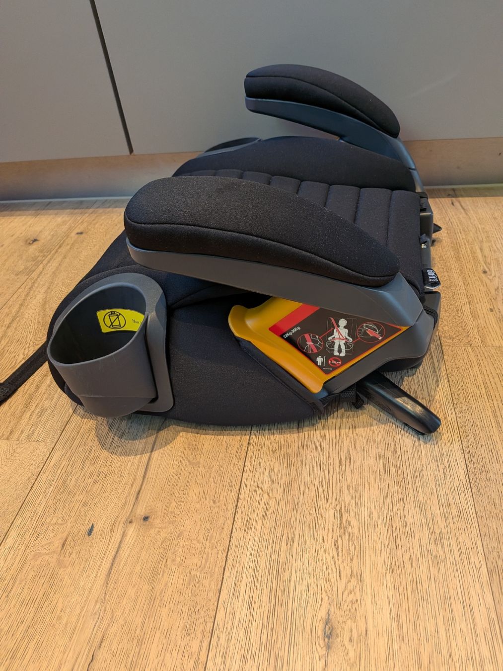 Chicco Seggiolini per auto: Chicco GoFit Kindersitz – Usato da Herrliberg venduto da BonjourLisa 1